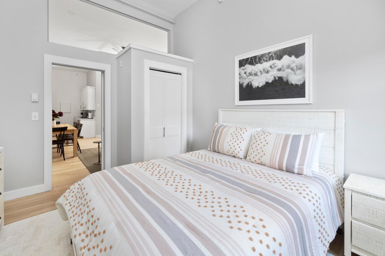 Modern Remodeled Loft In Portlands Iconic Old Port Apartment Exterior photo