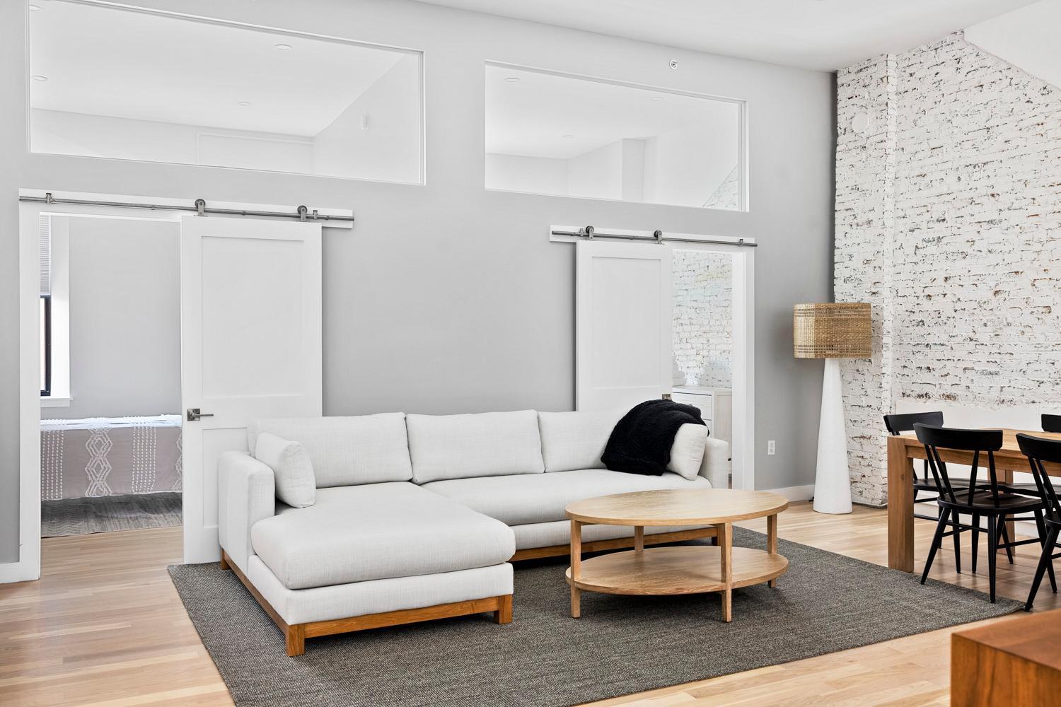 Modern Remodeled Loft In Portlands Iconic Old Port Apartment Exterior photo