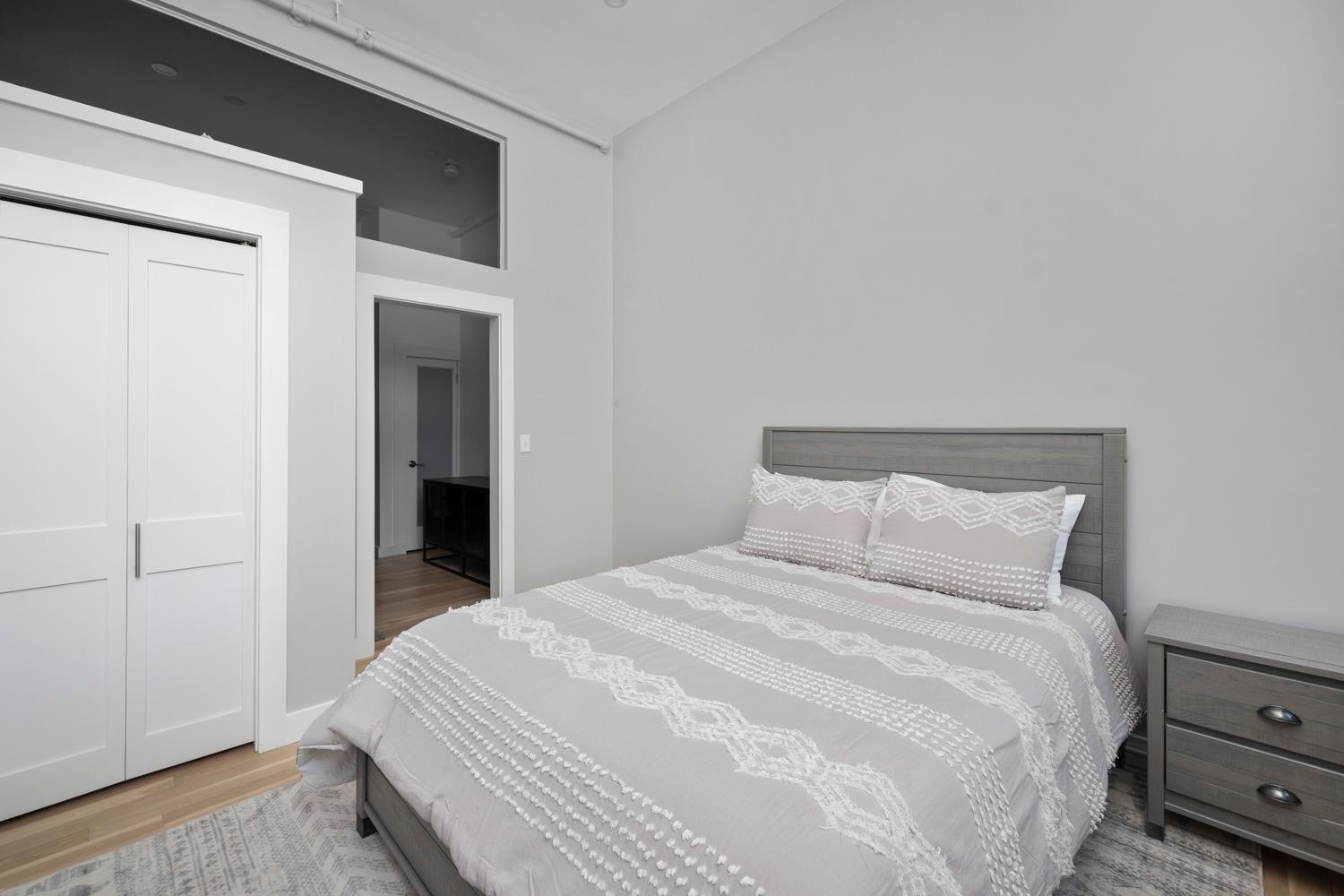 Modern Remodeled Loft In Portlands Iconic Old Port Apartment Exterior photo