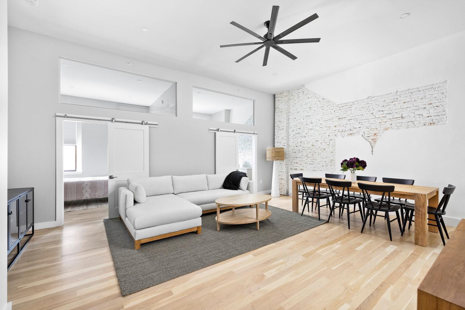Modern Remodeled Loft In Portlands Iconic Old Port Apartment Exterior photo