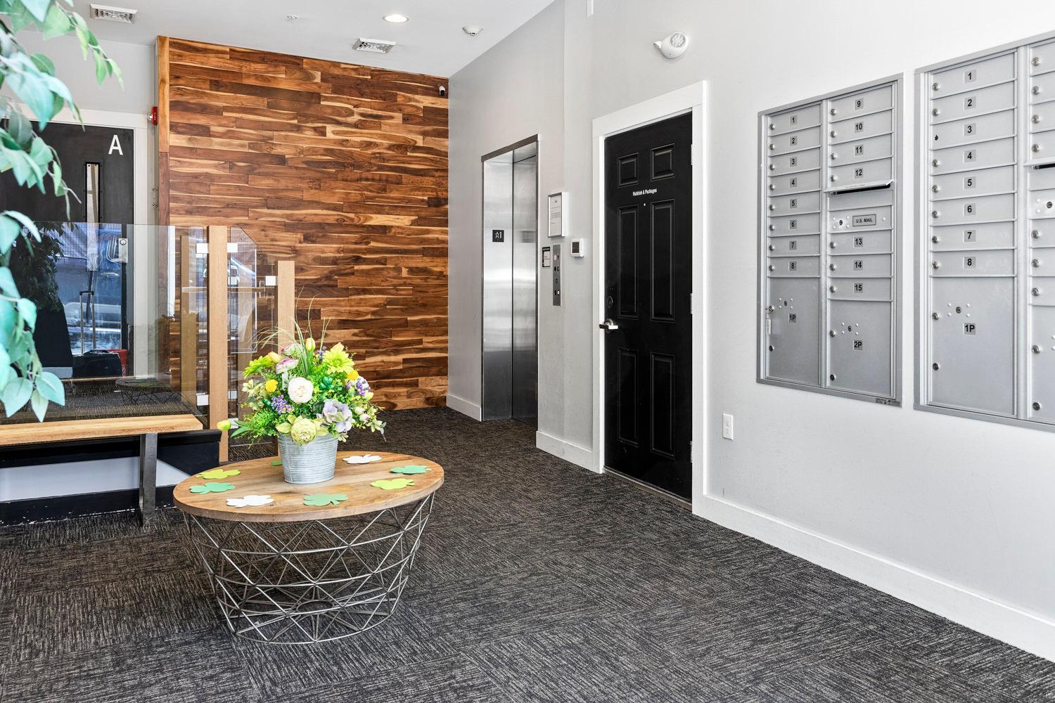 Modern Remodeled Loft In Portlands Iconic Old Port Apartment Exterior photo