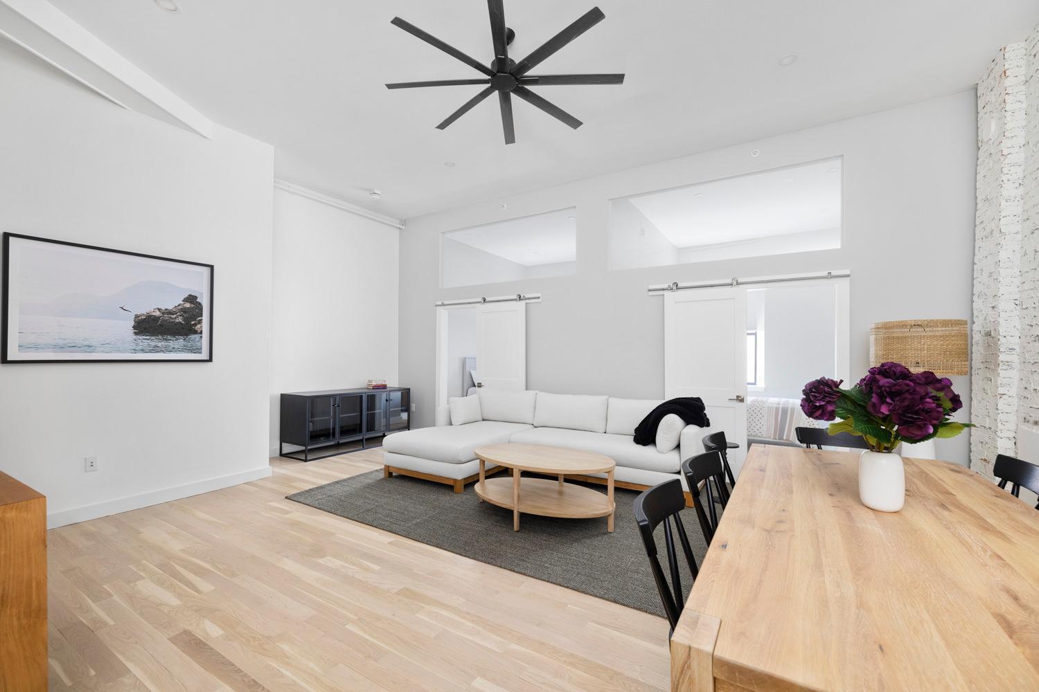 Modern Remodeled Loft In Portlands Iconic Old Port Apartment Exterior photo